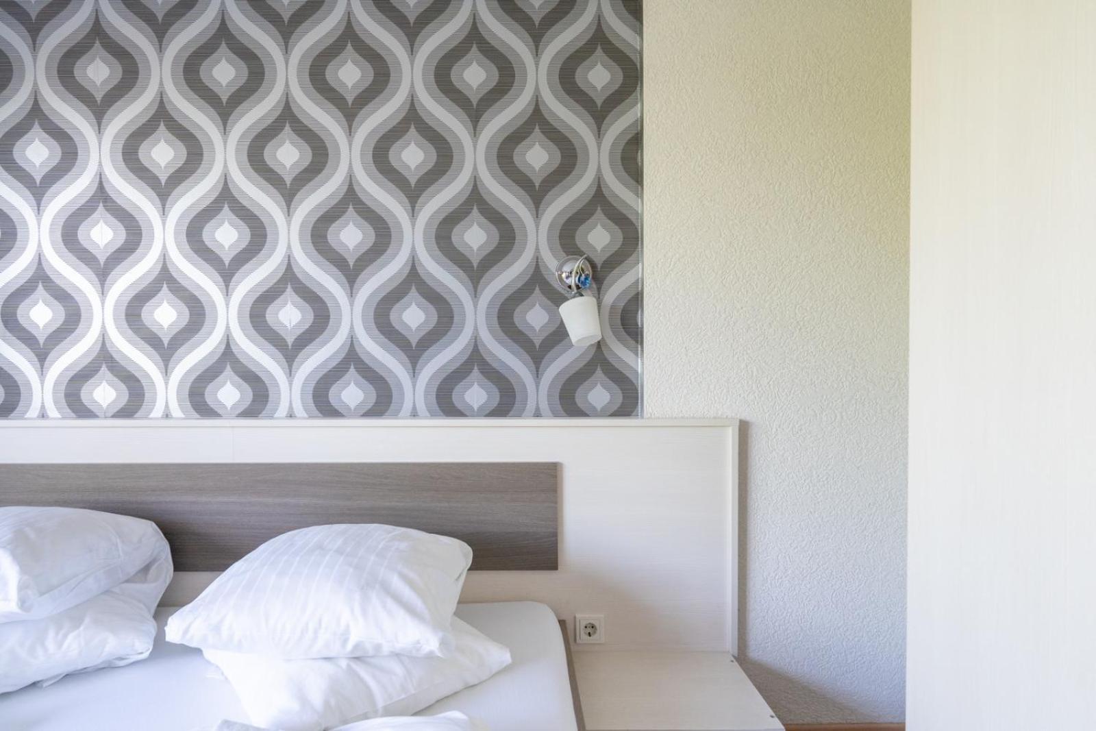 Farawayhomes Aparthotel Near Vienna Airport - Anytime Self Check-In 莱塔河畔布鲁克 外观 照片