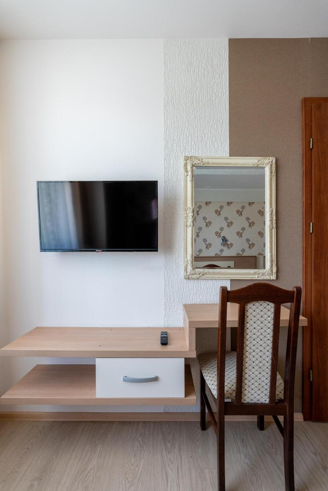 Farawayhomes Aparthotel Near Vienna Airport - Anytime Self Check-In 莱塔河畔布鲁克 外观 照片
